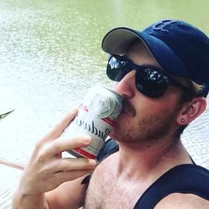 Meet your Posher, Beavah